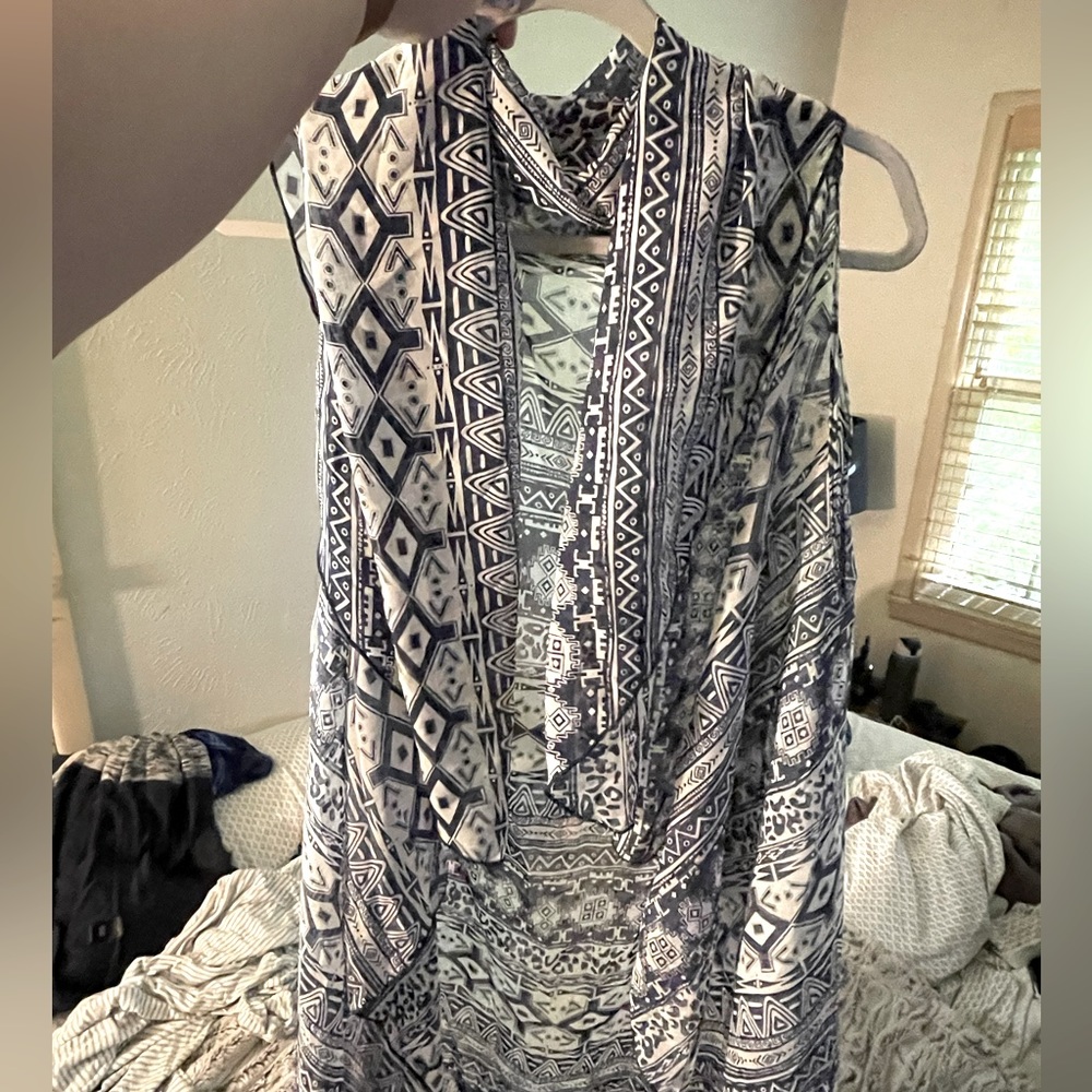 Boutique chiffon high-low duster vest, cream/navy, OS